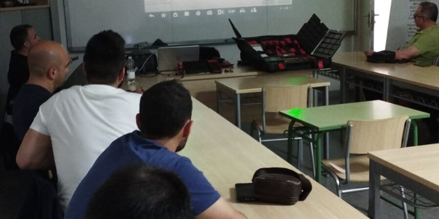 84116150-83a1-4d22-aef6-7c0d2803ce59